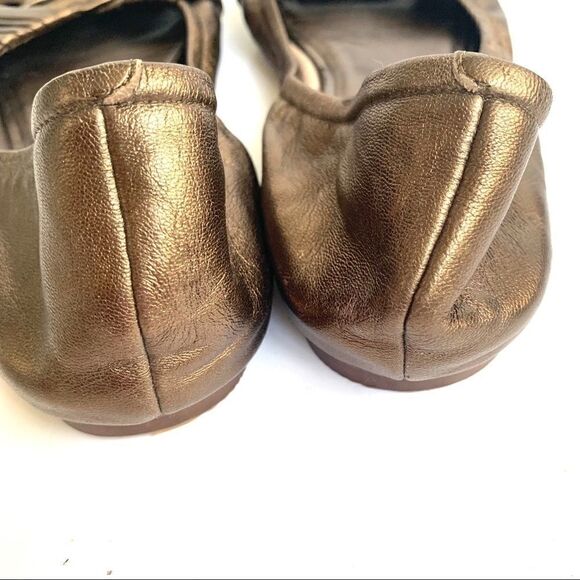 COLE HAAN NIKE AIR BRONZE LEATHER PEEP TOE FLATS - Picture 3 of 8